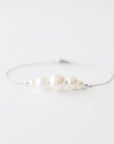 Delicate silver white pearl bracelet