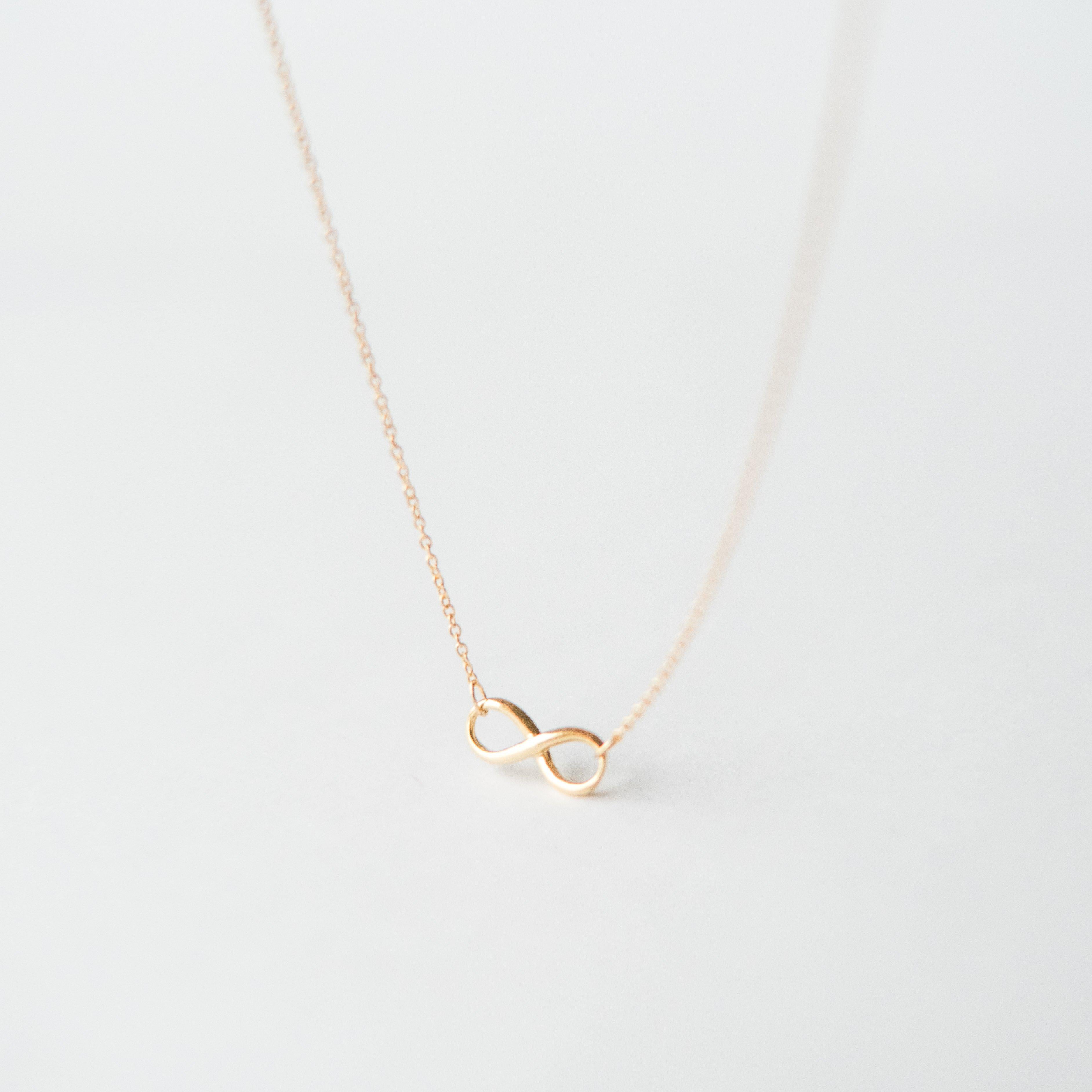 Simple on sale infinity necklace