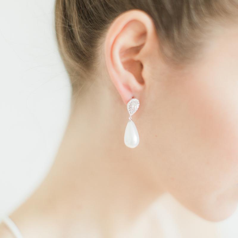Crystal and pearl drop earrings discount