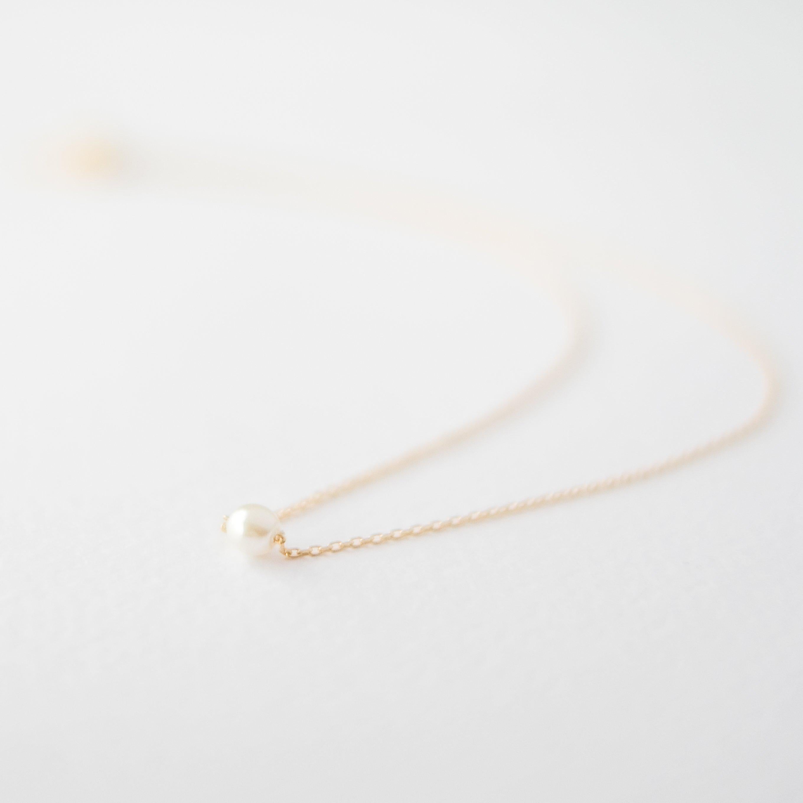 Single Pearl Choker Necklace in Gold Joli Joli Jewellery