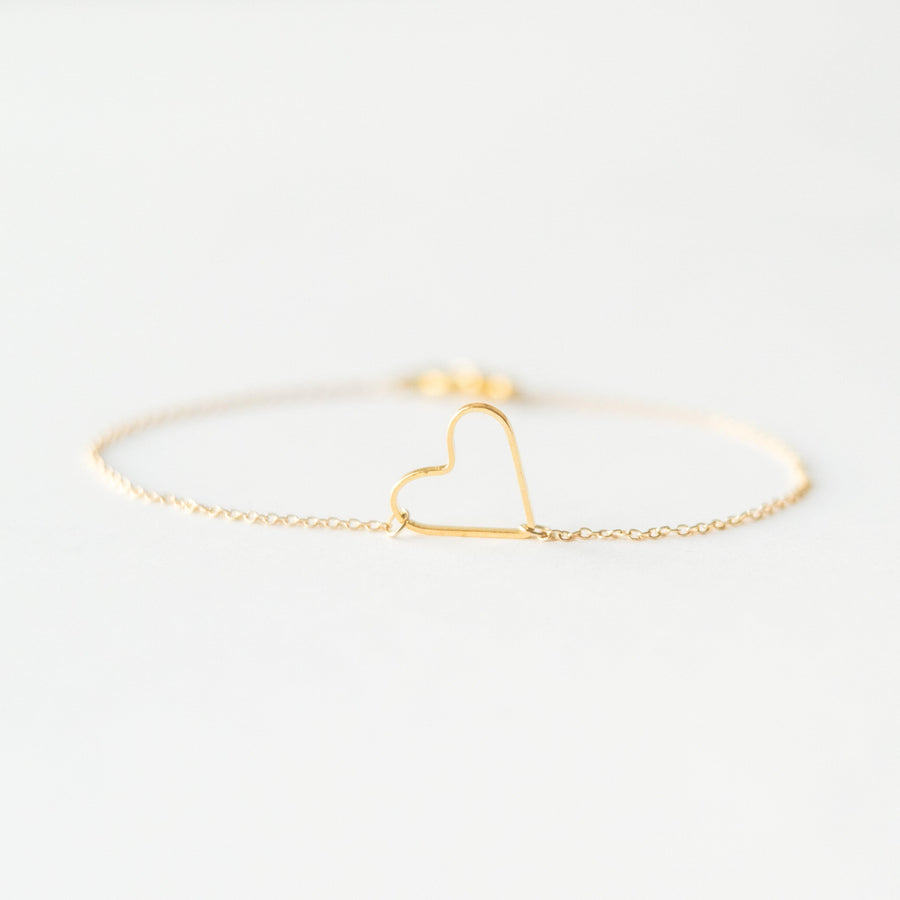 Delicate Gold Heart Bracelet