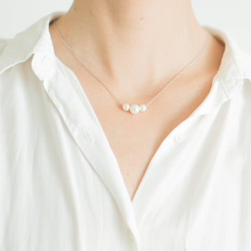 Delicate Silver White Pearl Necklace