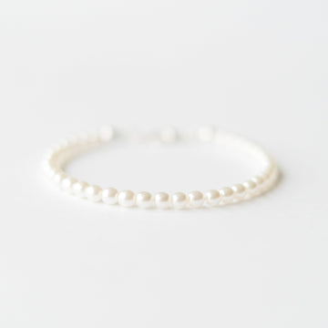 Delicate White Pearl Bracelet