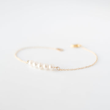 Freshwater Pearl Bracelet in Gold