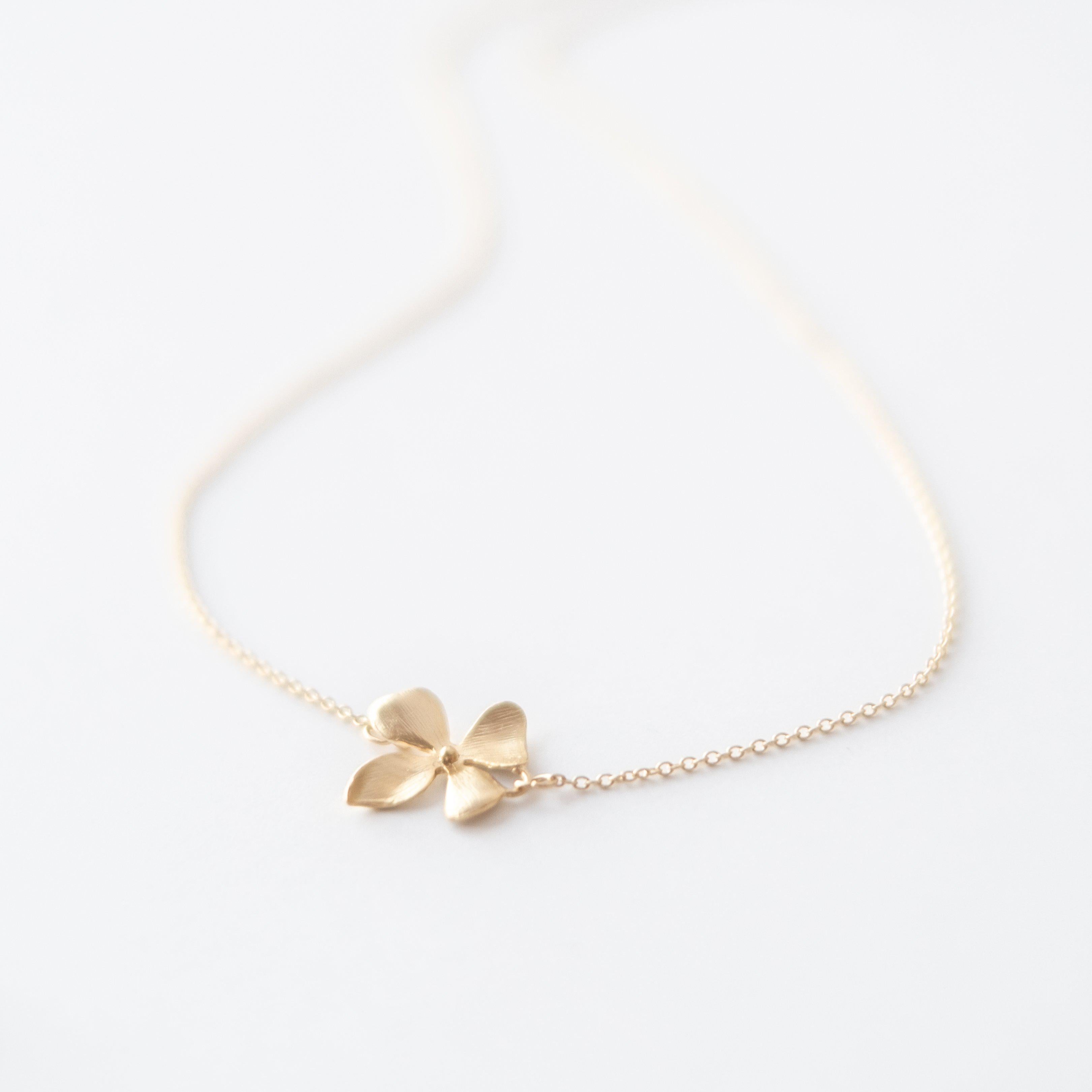 Gold Flower Choker Necklace