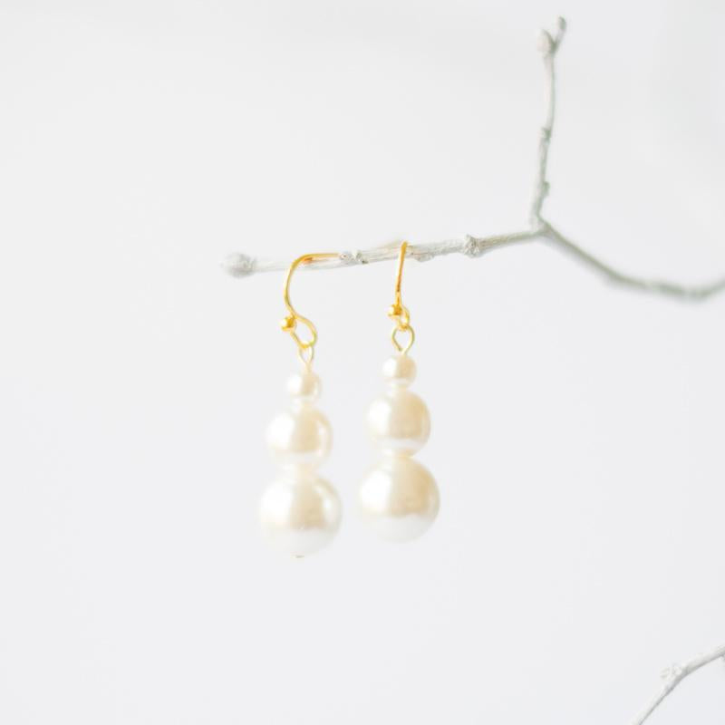 Gold Pearl Earrings