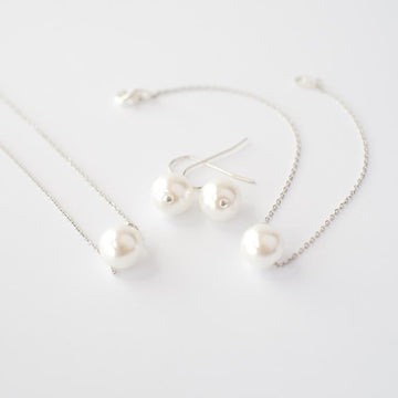 Pearl Jewelry Set in Silver