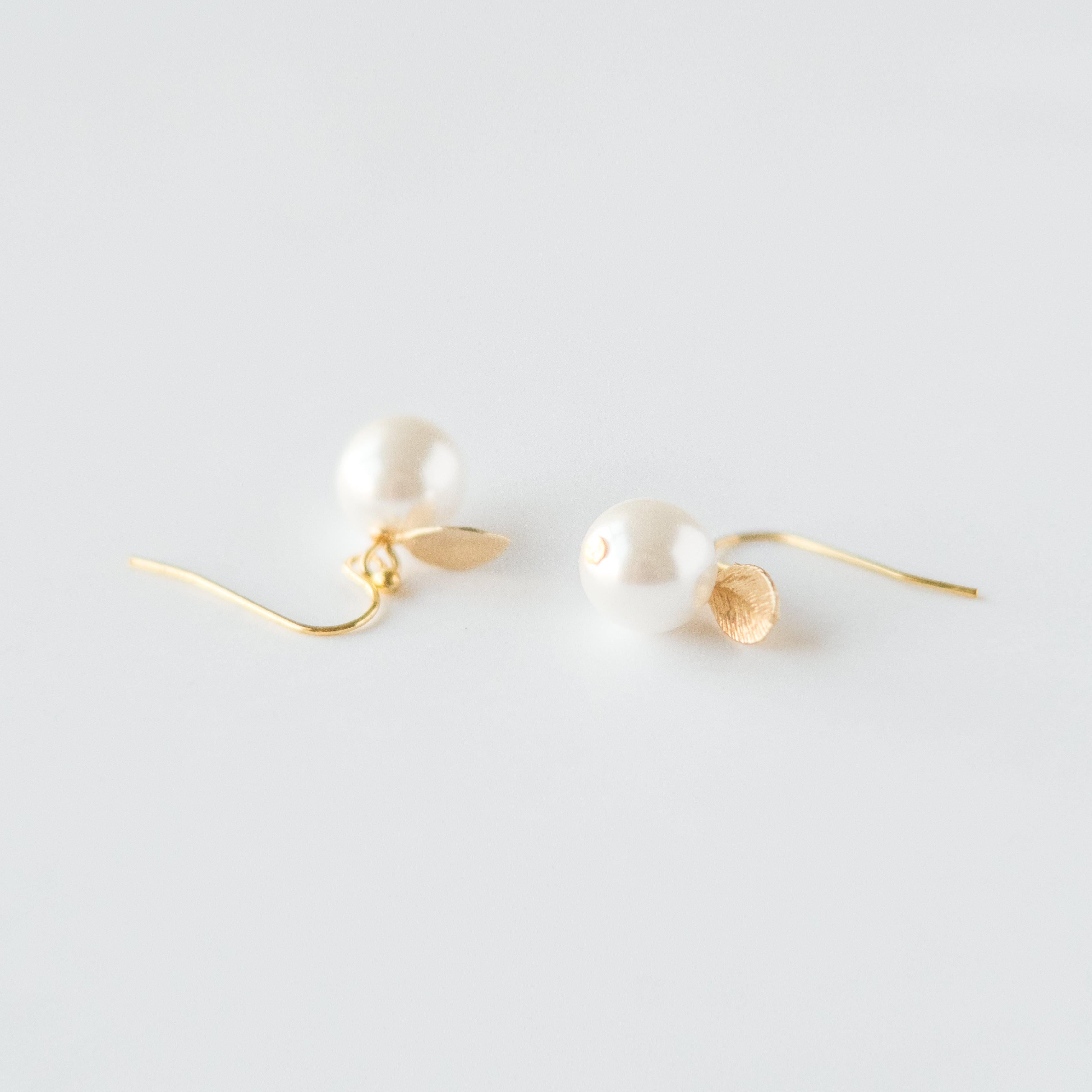 Pearl and Leaf Earrings