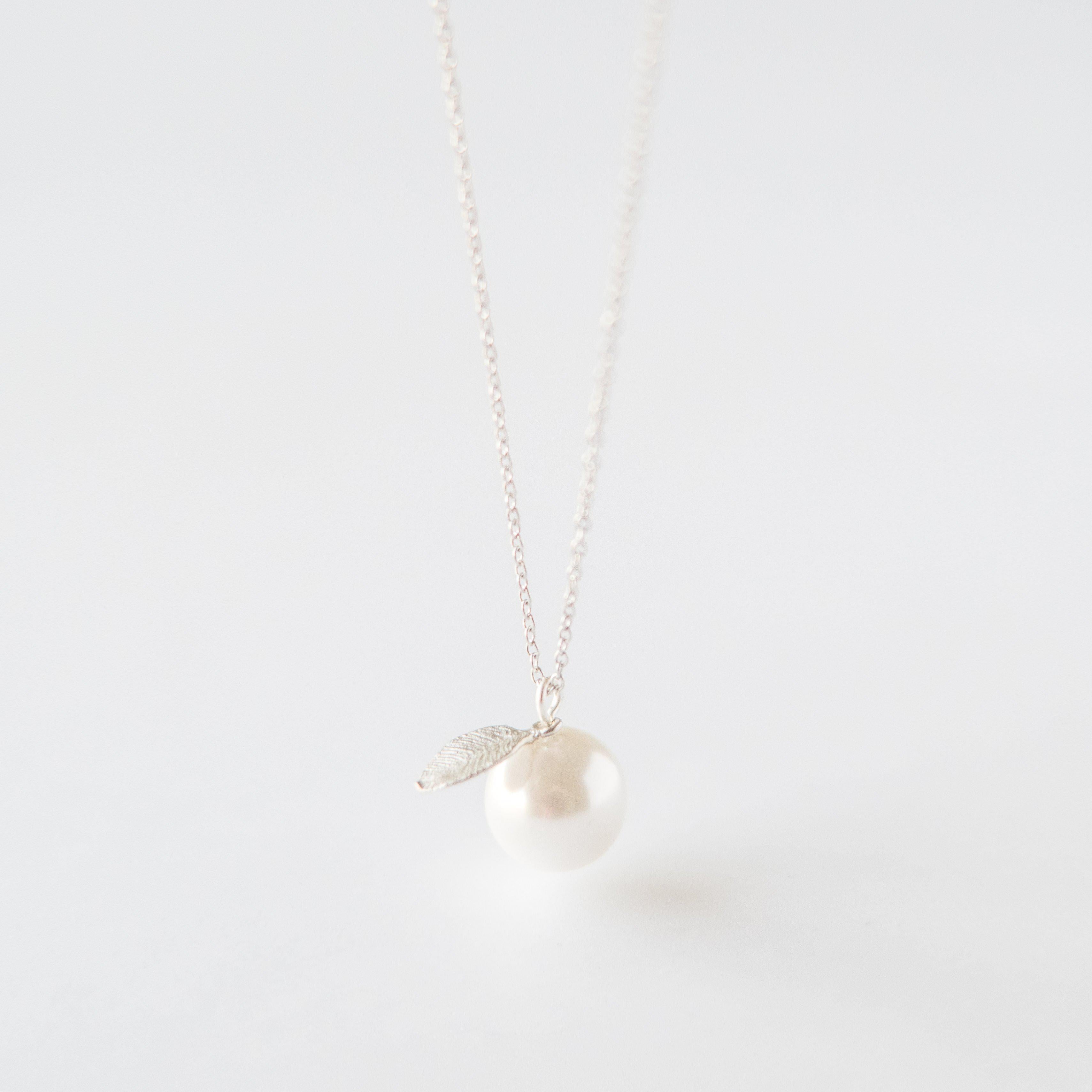 Pearl and Leaf Necklace