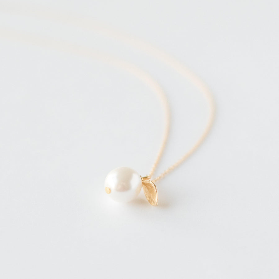 Pearl and Leaf Necklace